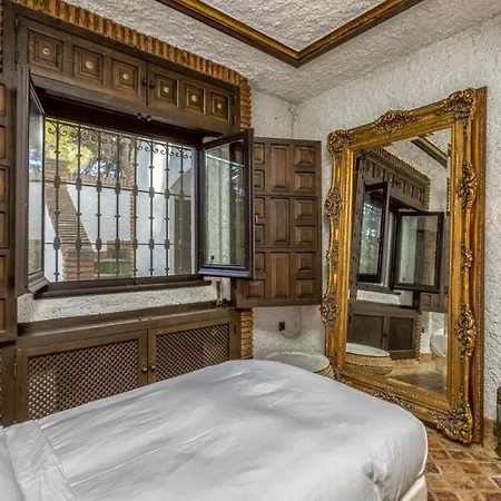 Villa Vivi Homes - Bella - Private Pool - Garden Marbella