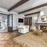 Villa Vivi Homes - Bella - Private Pool - Garden *