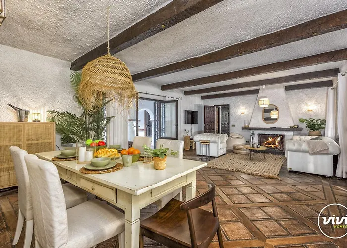 Vivi Homes - Bella - Private Pool - Garden * Marbella