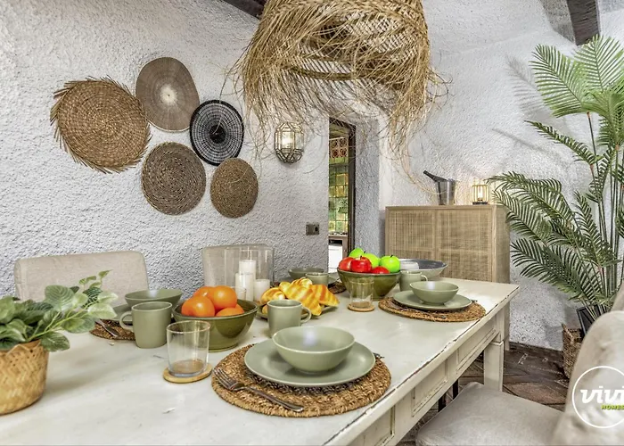 Vivi Homes - Bella - Private Pool - Garden Марбелья