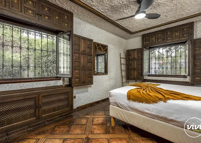 Villa Vivi Homes - Bella - Private Pool - Garden