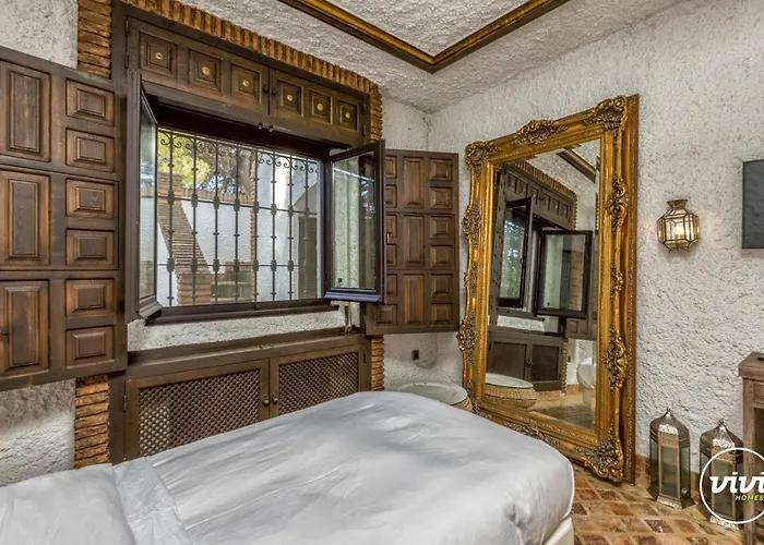 Villa Vivi Homes - Bella - Private Pool - Garden Marbella
