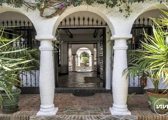 Villa Vivi Homes - Bella - Private Pool - Garden Marbella