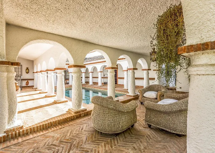 Vivi Homes - Bella - Private Pool - Garden Вілла Марбелья