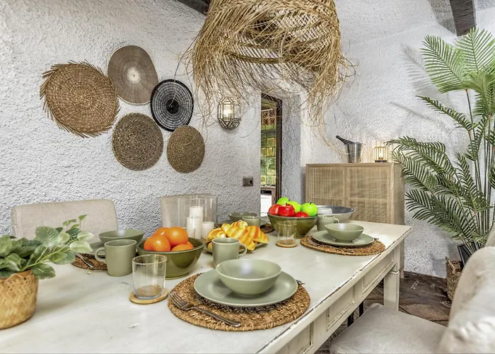 Vivi Homes - Bella - Private Pool - Garden Вілла *