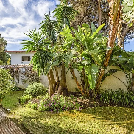 Villa Vivi Homes - Bella - Private Pool - Garden *